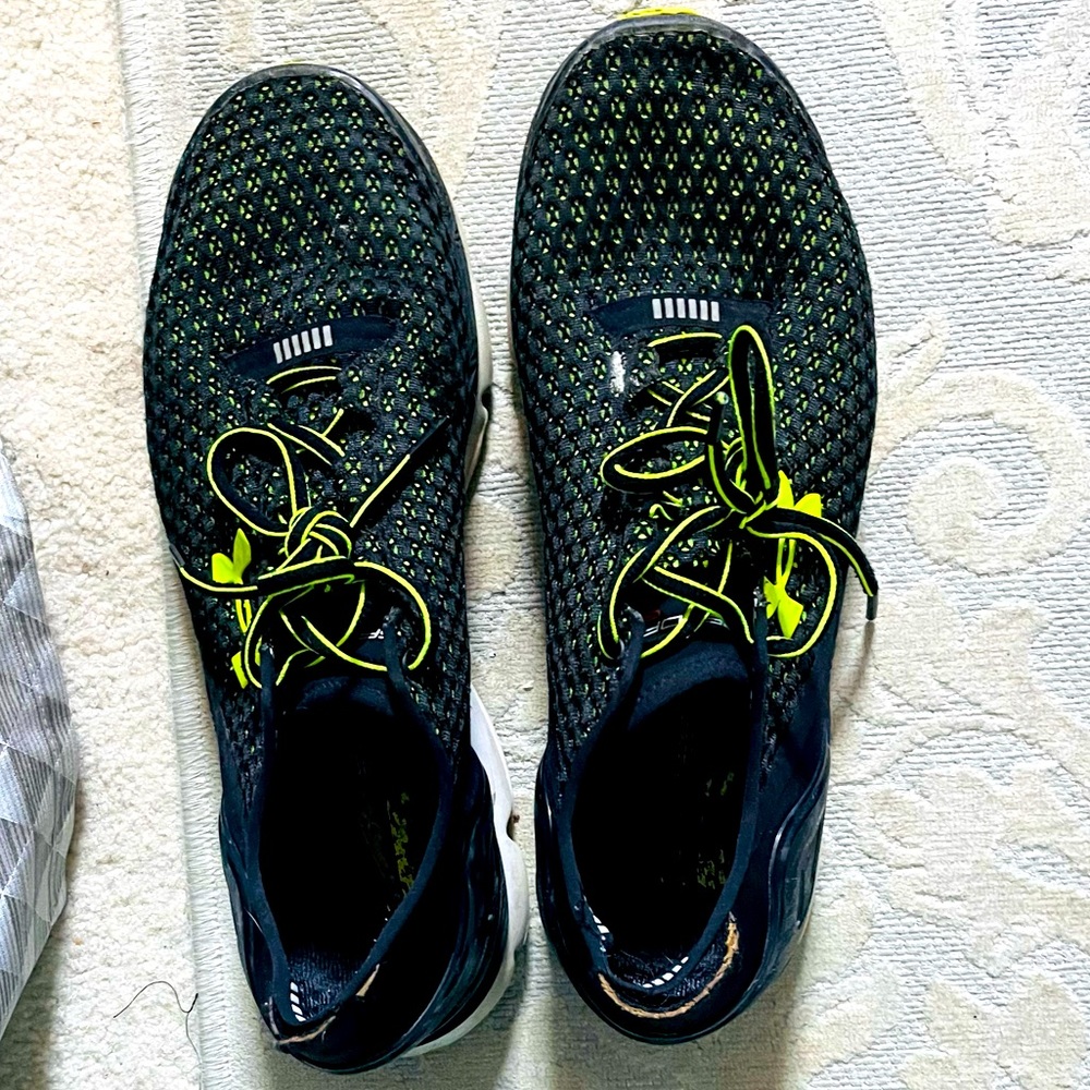 Black Mens Under Armour Sneakers